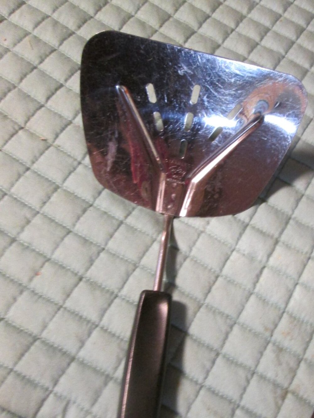 Vtg Foley Spatula curved top for flipping and slotted 11 in